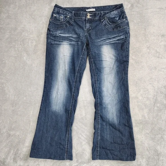 Maurices curvy womens Y2k embroidered bootcut jeans 14 stretch mid rise *HEMMED - Picture 1 of 11